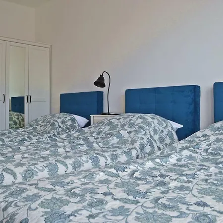 Anna With Parking Апартаменты Сплит