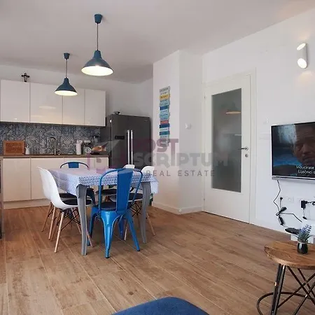 Апартаменты Anna With Parking *