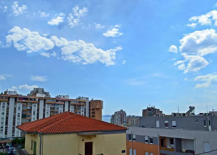 Anna With Parking Appartement