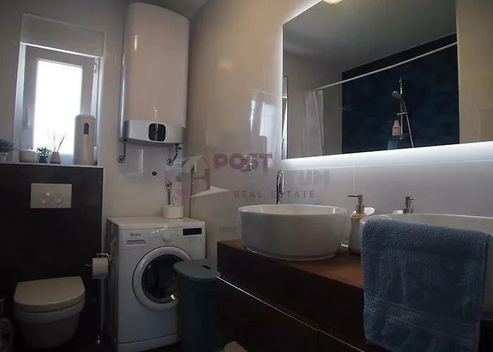 Anna With Parking Appartement